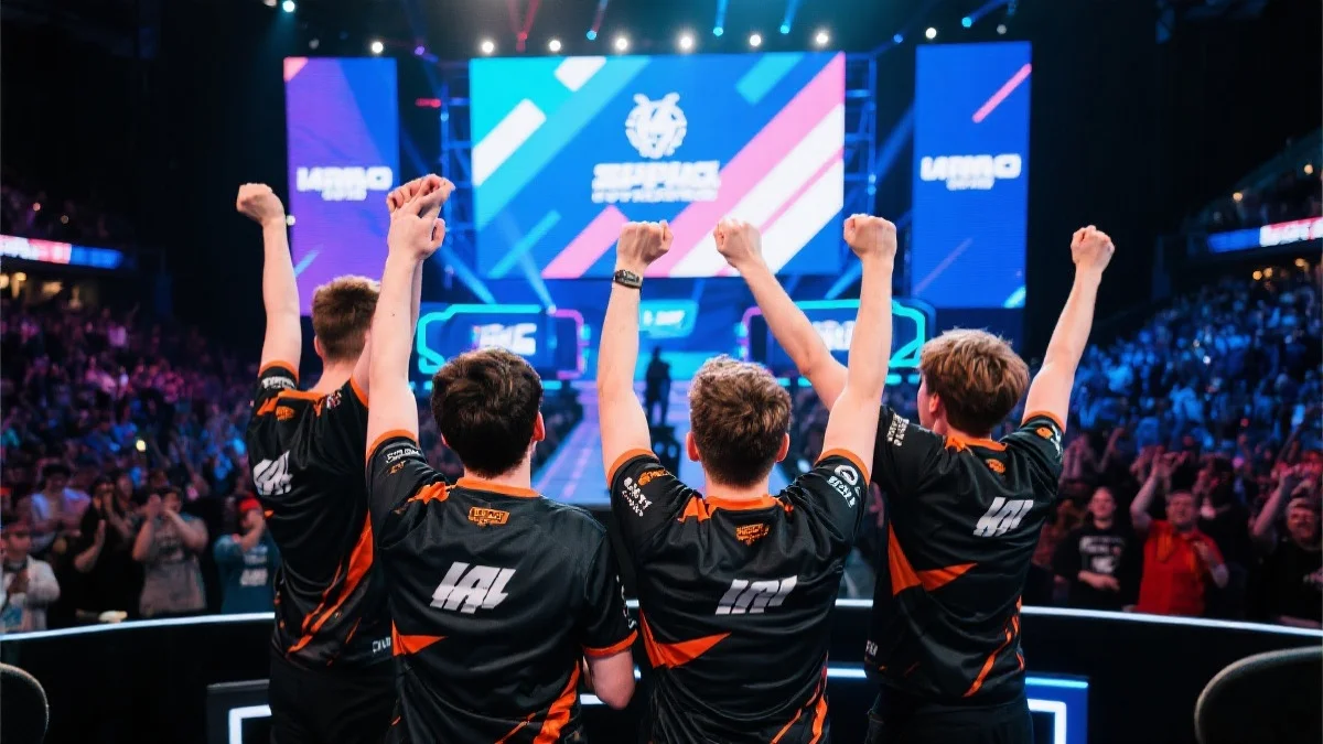 CFO力克Fnatic：版本理解与下路执行力铸就开门红——深度复盘